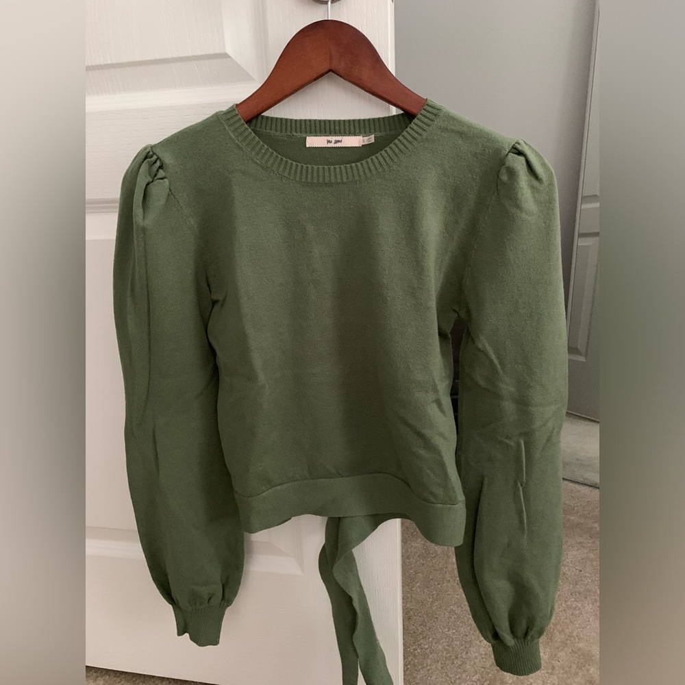 Mi Ami from Francesca’s Wrap Crop Sweater NWOT